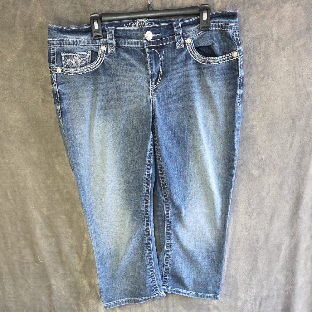 Maurices Blue Denim Capris
